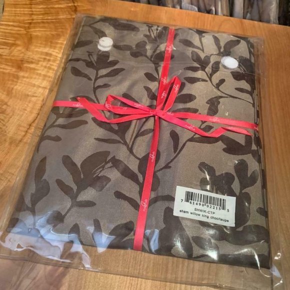 $395! NWT Ann Gish Willow Chocolate Brown / Taupe 100% SILK ONE King Pillow Sham